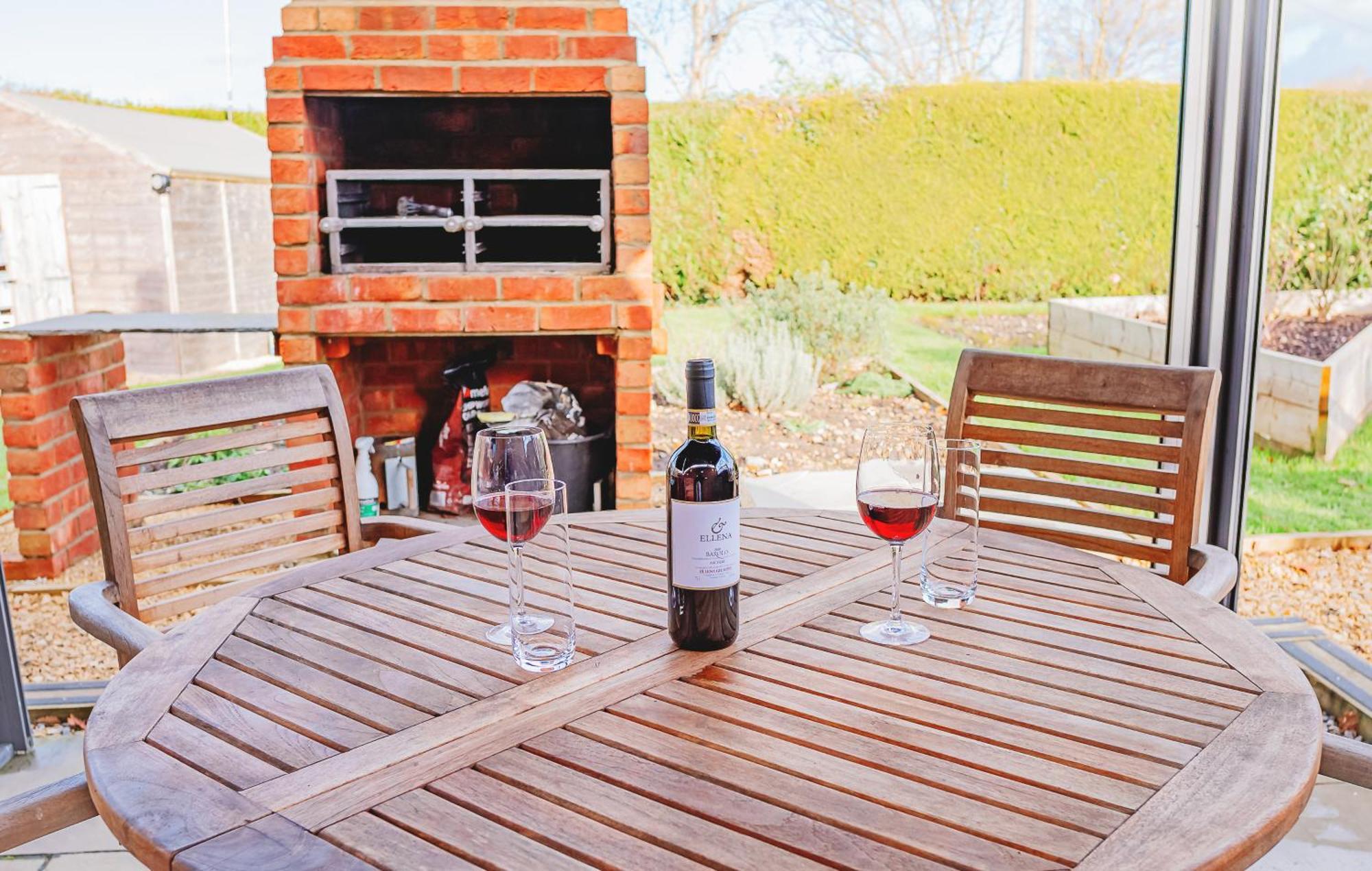 Cottage With Hot Tub - Near Cheltenham And Tewkesbury ภายนอก รูปภาพ